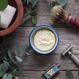 Enamel Shaving Ramekin [Colour: White with blue trim]